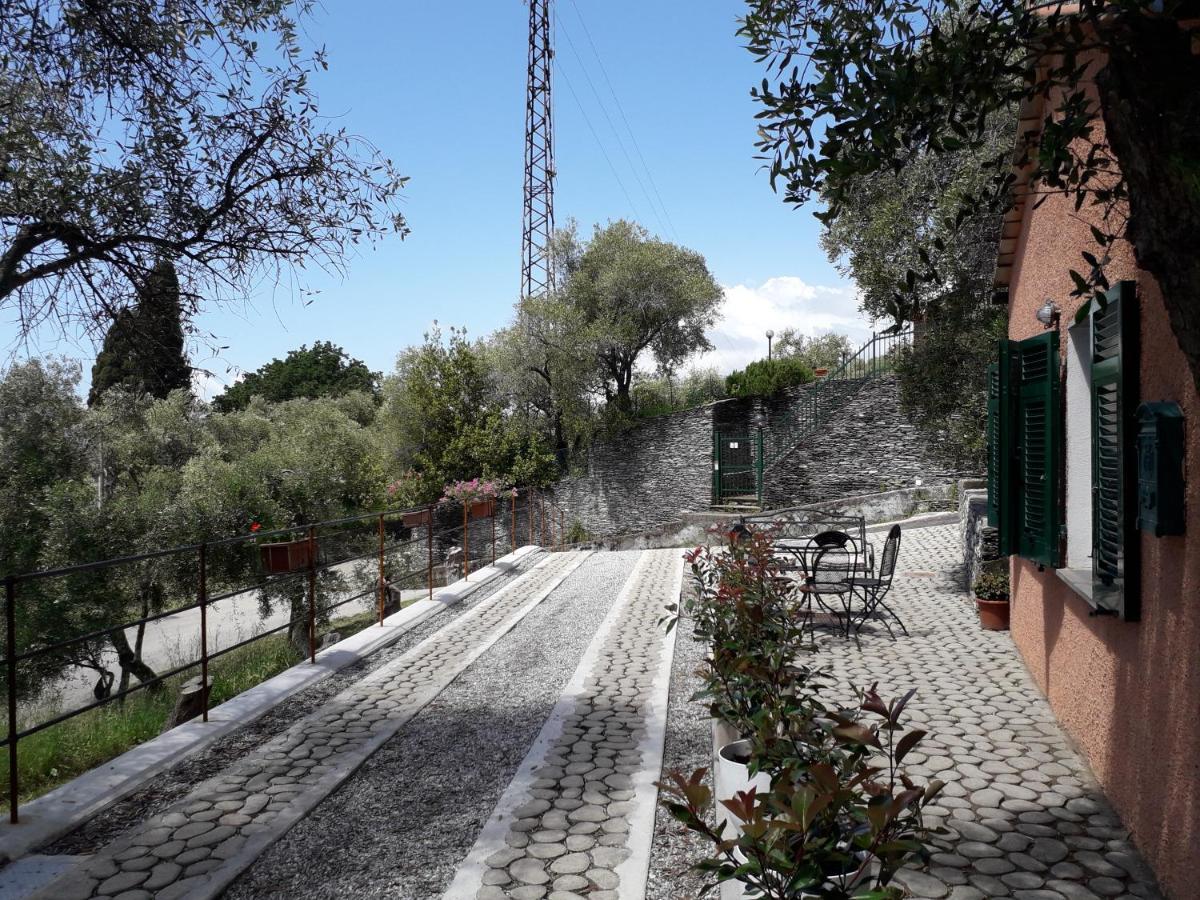 Tigullio Vacations Panoramica Apartments Lavagna Extérieur photo