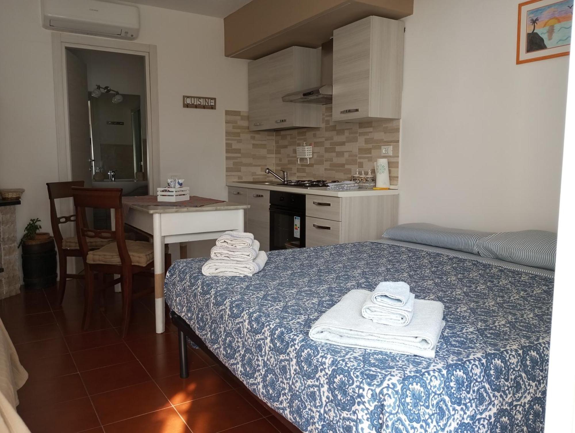 Tigullio Vacations Panoramica Apartments Lavagna Extérieur photo