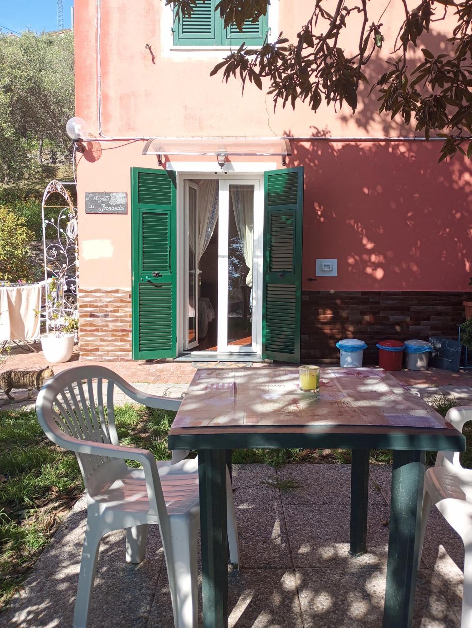 Tigullio Vacations Panoramica Apartments Lavagna Extérieur photo